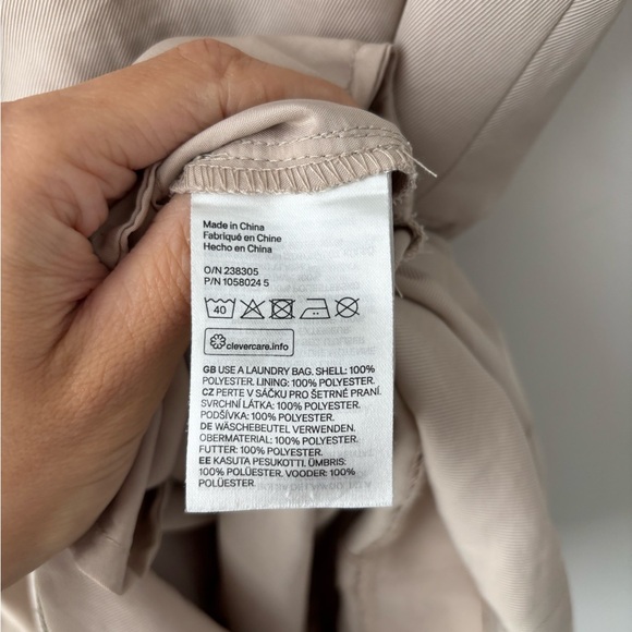 H&M Beige Sleeveless Jumpsuit Wide Leg Belted Minimalist Chic M - Picture 11 of 12